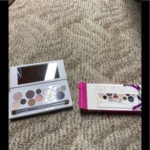 Clinique pretty eyes pallet